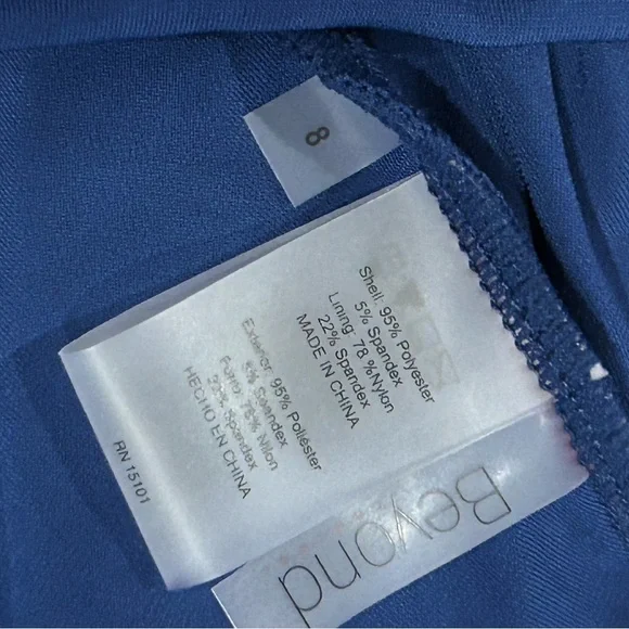 NWT Beyond Tummy Control Solid Essentials V Neck Tankini Top Swimsuit - Picture 4 of 16